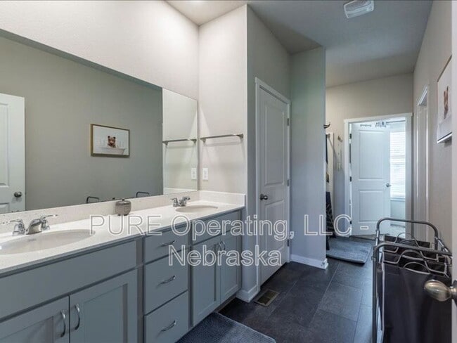 Building Photo - 6420 Kyla Dr