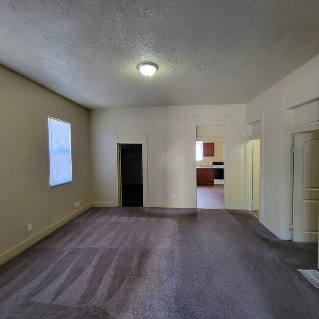 Building Photo - West Indy 3BR/2BA Home ready to LEASE!
