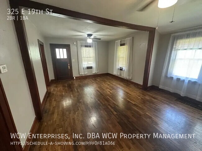 Building Photo - 325 E 19th St
