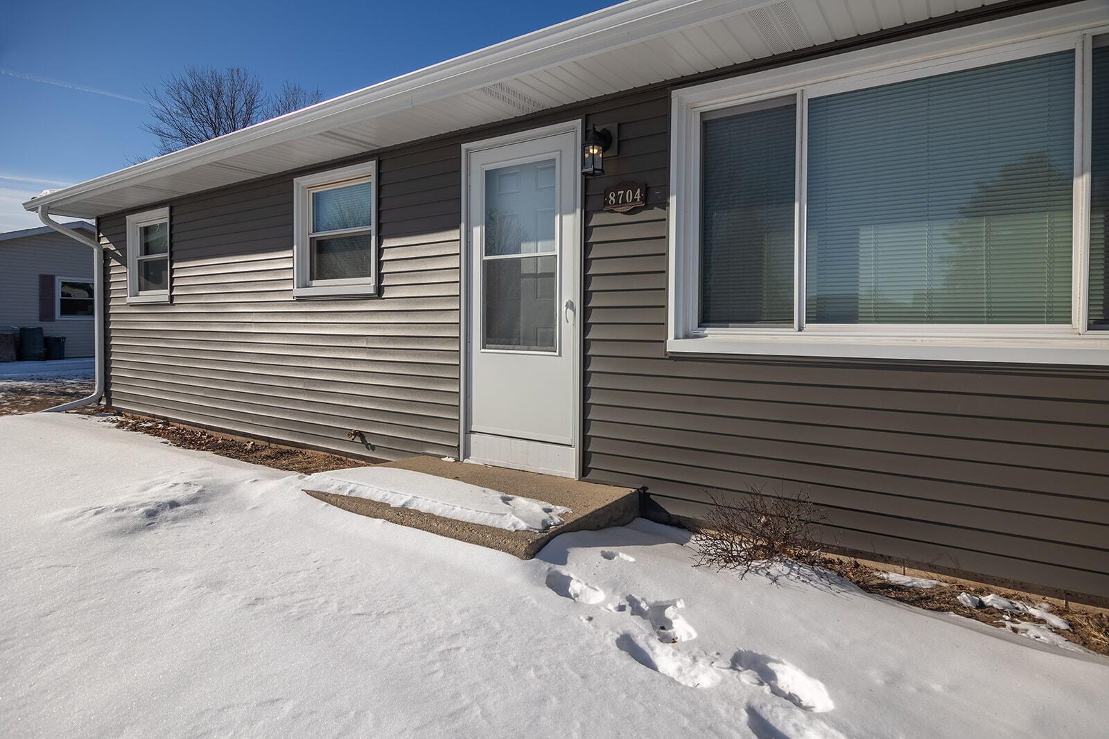 Building Photo - 8704 Indigo Ln