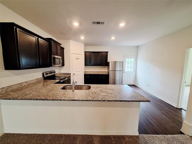 Building Photo - 14417 Prairie Sod Ln