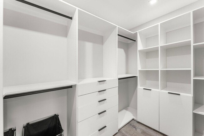 Building Photo - 6630 Spring Garden Run