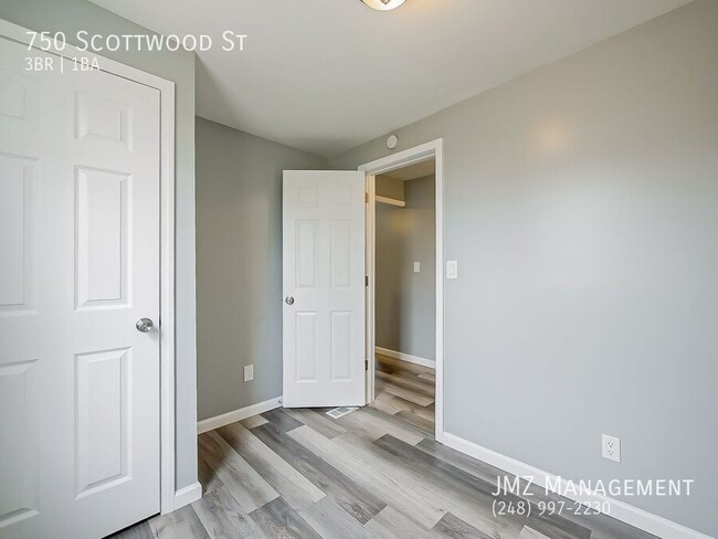 Building Photo - 750 Scottwood St