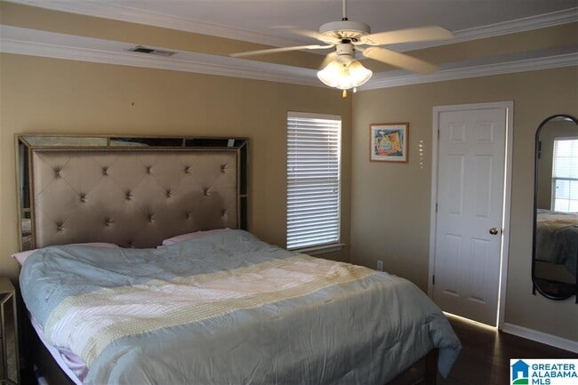 Building Photo - 5501 Colony Ln