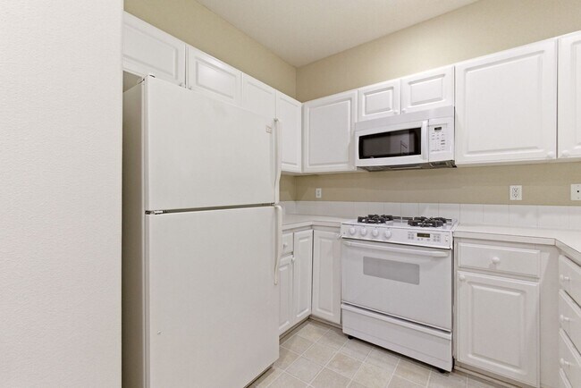 Building Photo - 2322 NW 168th Pl