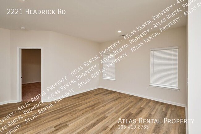 Building Photo - 2221 Headrick Rd