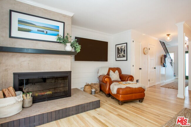 Building Photo - 8130 Redlands St