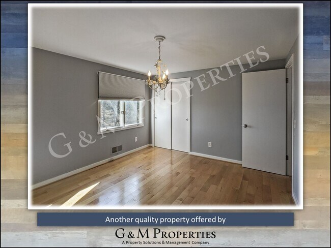 Building Photo - Rarely Available 4-Bedroom House - in Pitt...