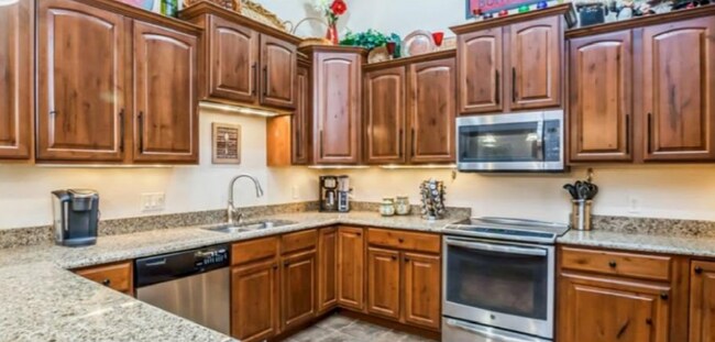 Building Photo - 13666 Mt Cortina Way