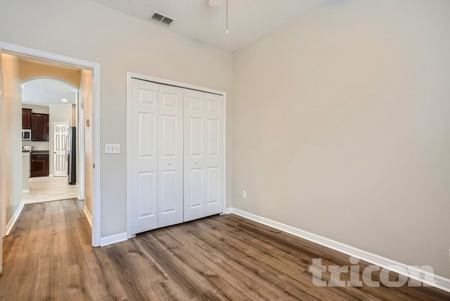 Building Photo - 5555 Burlwood Dr