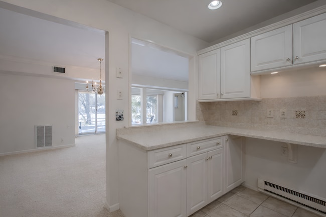 Building Photo - 24 Danbury Ct