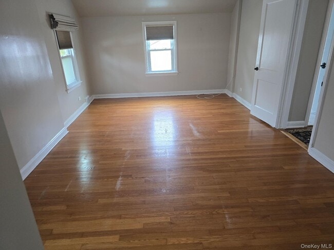 Building Photo - 155 White Rd