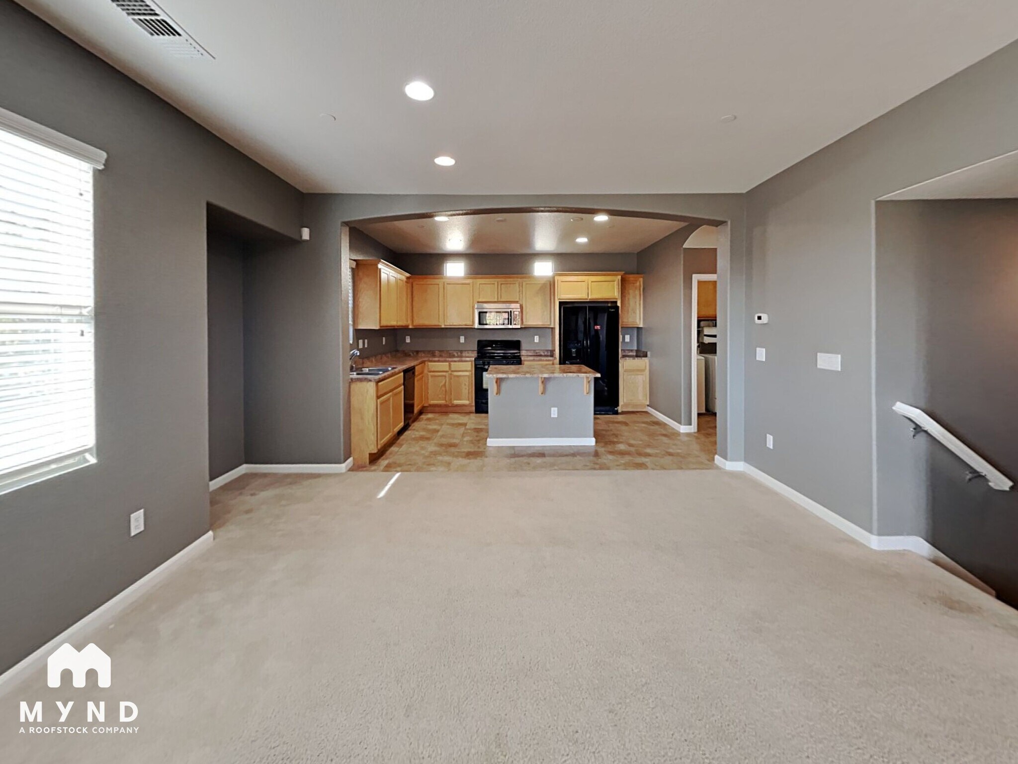 Building Photo - 128 Lippizanner Pl