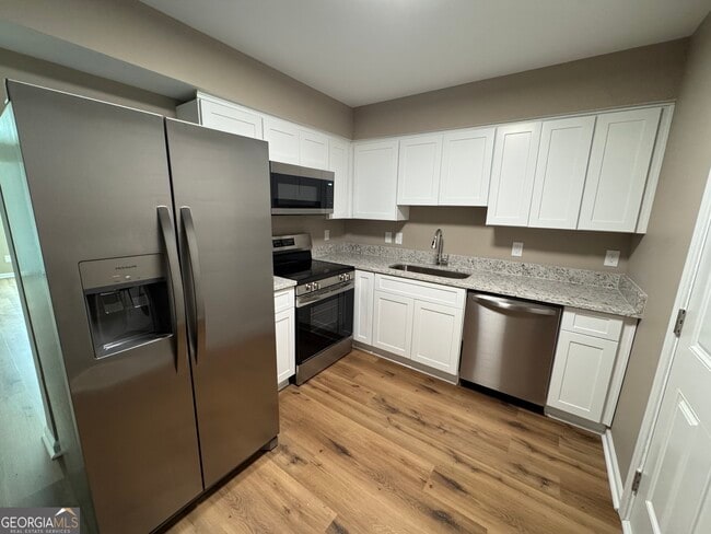 Building Photo - 4235 Debby St