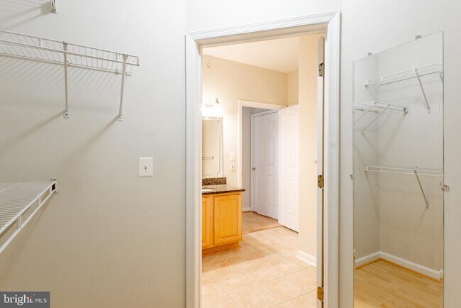 Building Photo - 4551 Strutfield Ln