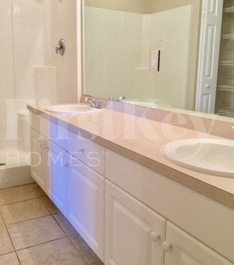 Building Photo - 314 NE 17th St