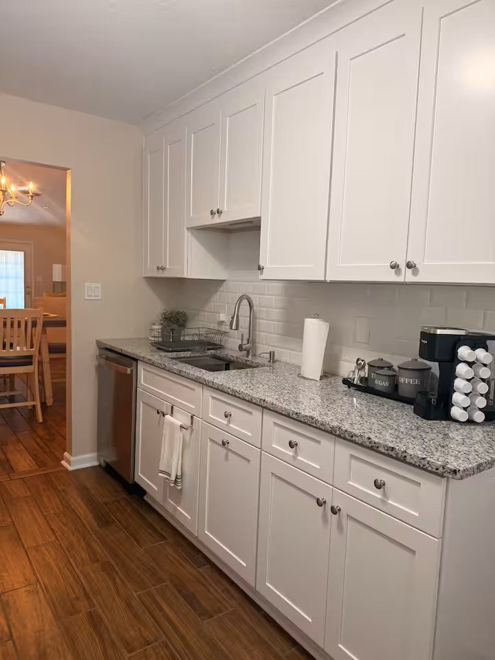 Building Photo - 4005 Calypso Dr