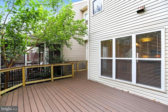 Building Photo - 20913 Sandstone Square