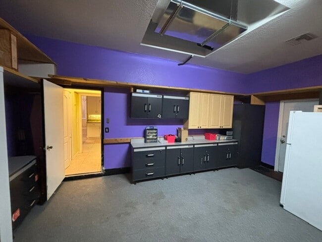 Building Photo - 15425 Sonora Dr