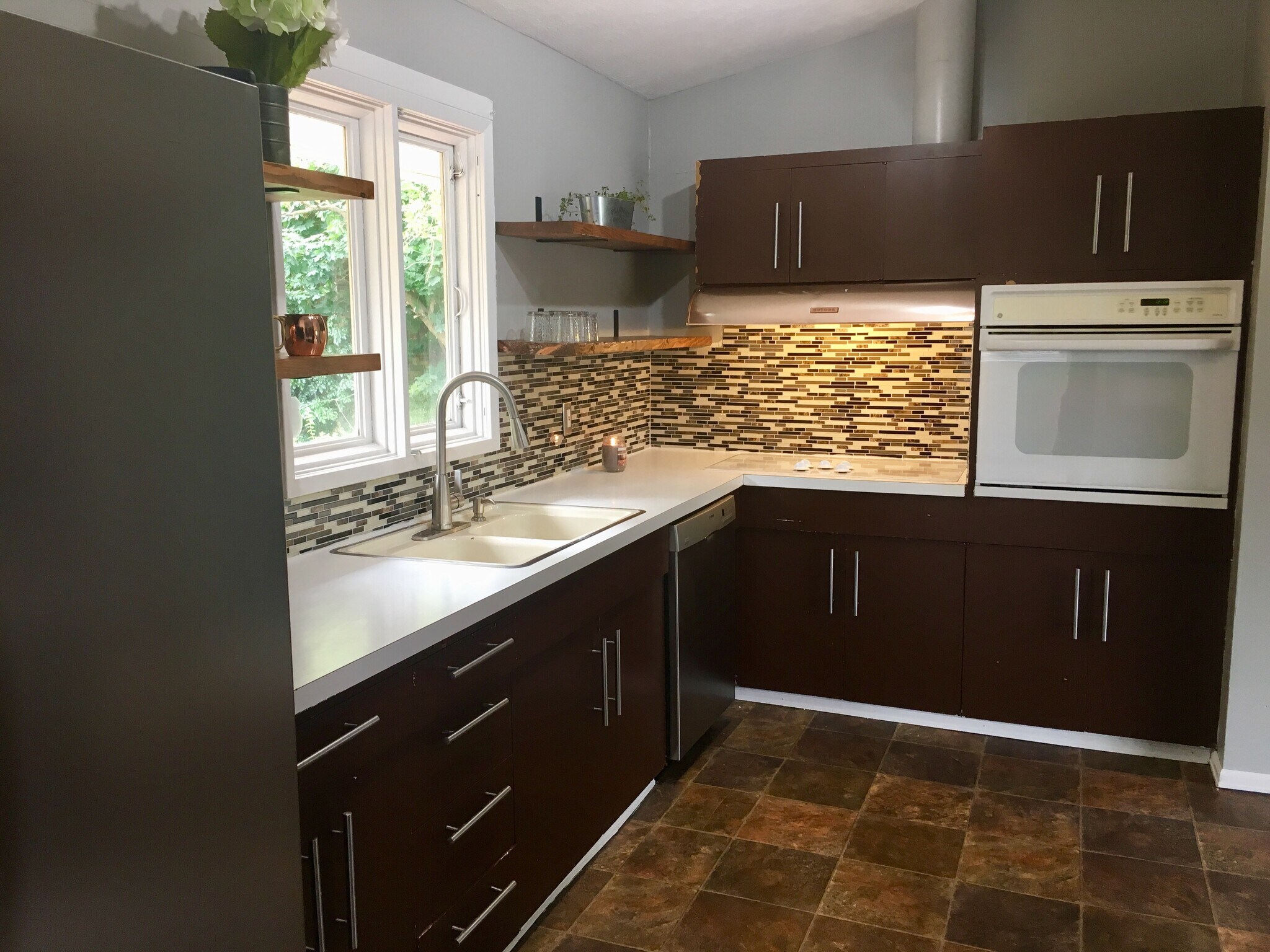 Kitchen - 3512 East Ben Burr Boulevard