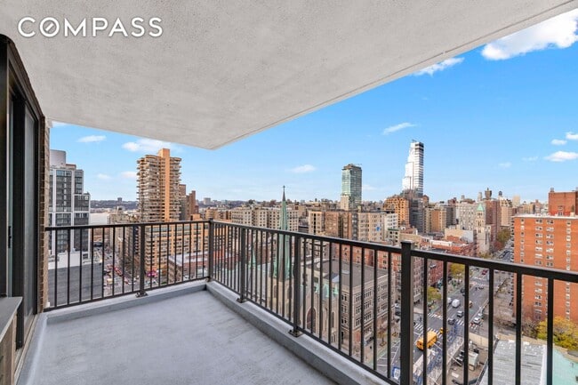 Building Photo - Spacious and Bright 2BD/2BA in UWS