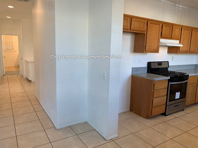 Building Photo - 13237 Kootenay St