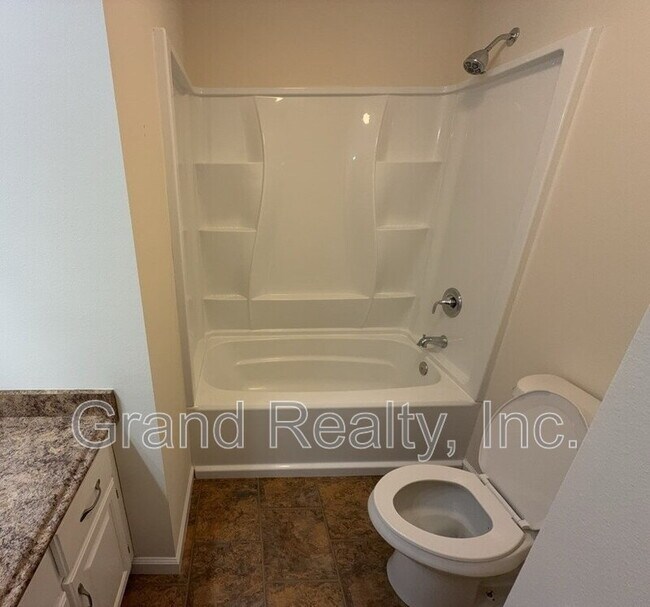 Building Photo - 4429 Amberwood Cir