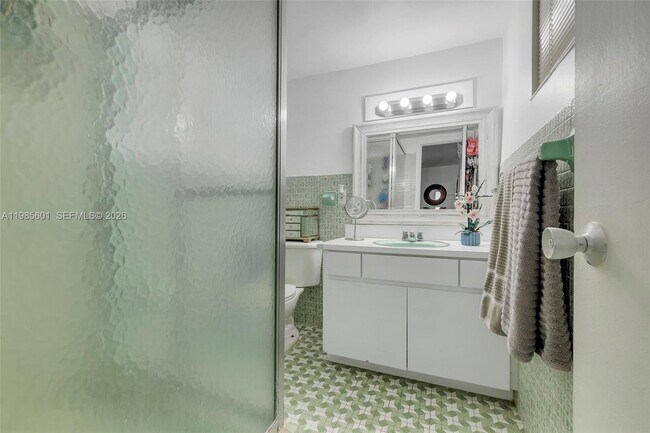 Building Photo - 11685 Canal Dr