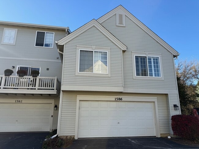 Building Photo - 1586 New Haven Dr