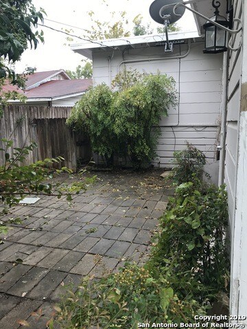 Building Photo - 127 Grecian Dr