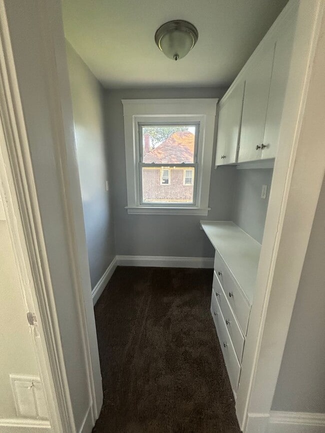 Building Photo - 14014 Idarose Ave