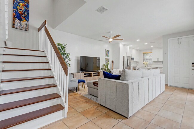 Building Photo - 1545 Seagrape Way