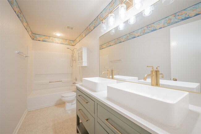 Building Photo - 9414 Lerin Ln