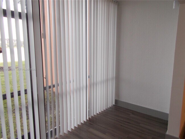 Building Photo - 701 SW 141st Ave