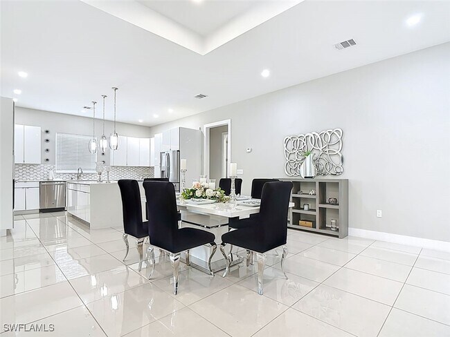 Building Photo - 1806 41st St SW