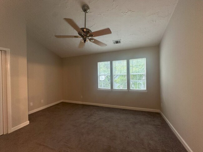 Building Photo - 2958 Iron Gate Ln