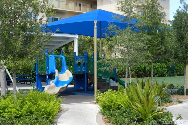 Building Photo - 9390 E Bay Harbor Dr