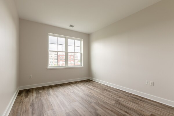 Building Photo - 26 New Derby St