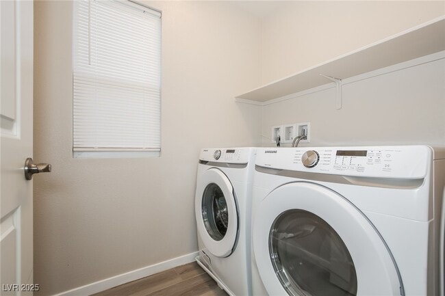 Building Photo - 2936 Sunday Silence Rd