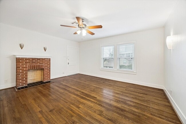 Building Photo - 1937 W McKinney St