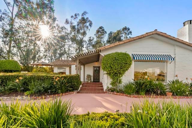 Building Photo - 6416 Lago Lindo