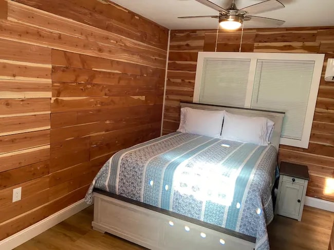 Bedroom - 5832 AL Highway 227