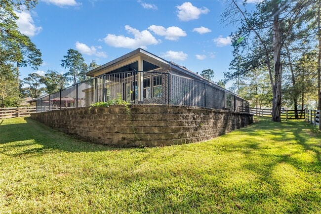 Building Photo - 9023 S Comanche Cir