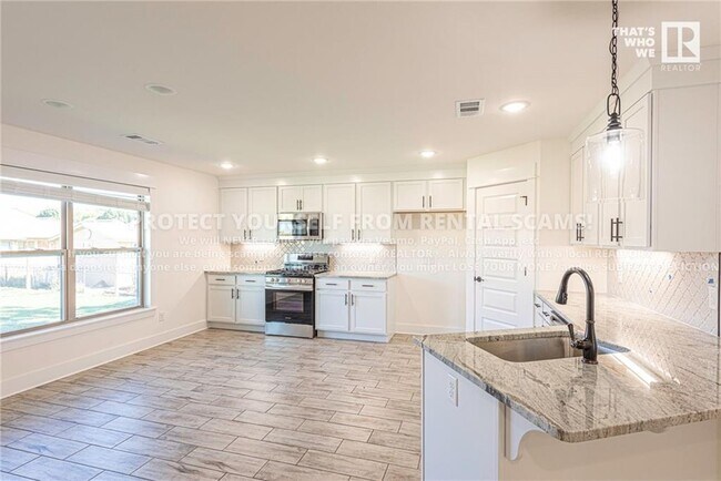 Building Photo - 44 Watson Ln