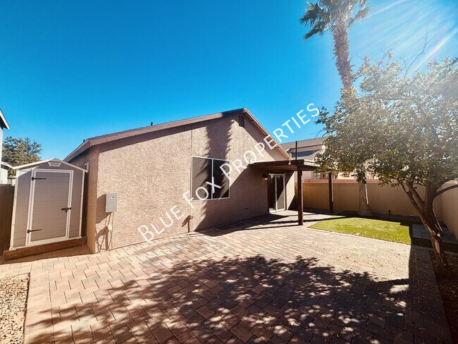 Building Photo - 4307 W Bunk House Rd