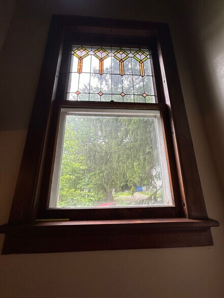 Window Detail - Stairwell - 1538 Slaterville Rd