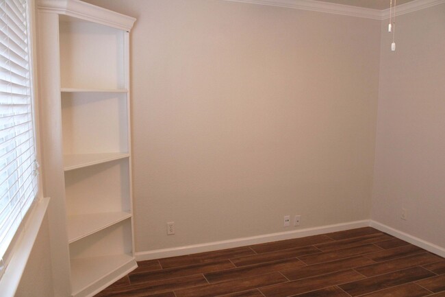 Building Photo - RENOVATED 3-BEDROOM IN REDLAND RANCH, NORT...