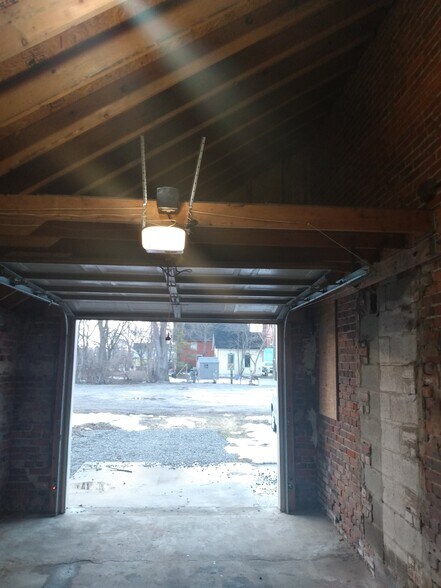 Garage with loft storage - 122 E Main St