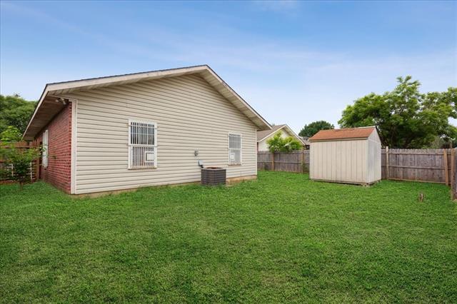 Building Photo - 4043 Gray Oak Pl