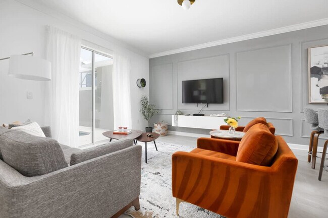 Building Photo - 954 Splash Shot Pl